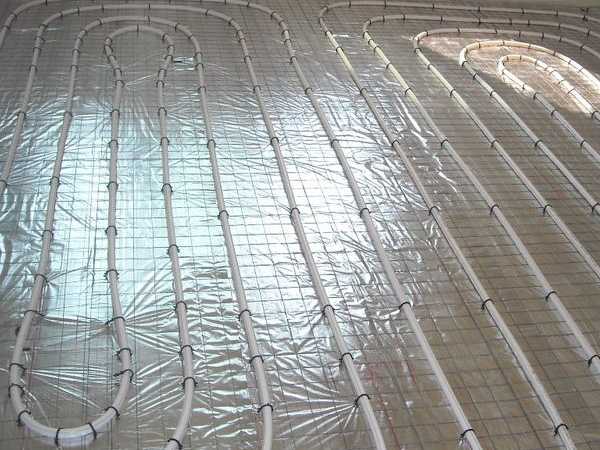 <b>怡情山水_地?zé)岚惭b項目展示</b>